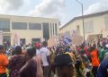Nigeria: (VIDEO) Impeached Lagos Speaker Obasa’s Supporters Storm Ikeja