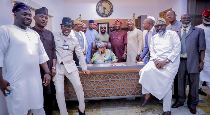 NIGERIA : Obasa Absent as Meranda Presides Over Lagos Assembly Plenary Amid Tightened Security