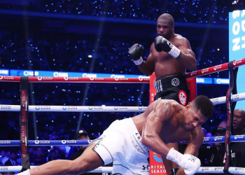 BOXING : Frank Warren Reveals No Rematch Clause in Daniel Dubois vs Anthony Joshua Contract