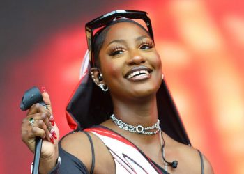 Nigeria’s President Tinubu Congratulates Tems on Grammy Win, Celebrates Nigeria’s Musical Excellence