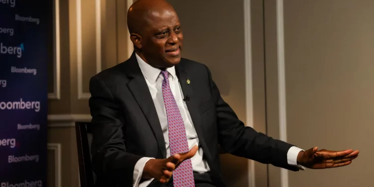 Nigeria’s Central Bank Holds Interest Rate Steady at 27.50%