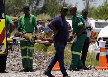 South Africa Halts Rescue of Trapped Illegal Miners Over Safety Fears