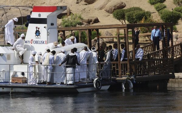 Aga Khan IV Laid to Rest in Private Ceremony in Egypt