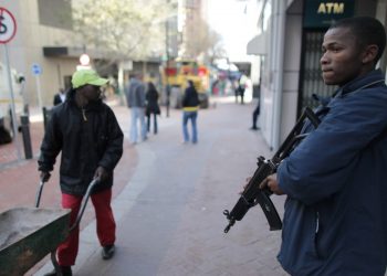 South Africa: Five Men Shot, Robbed, and Set Ablaze Inside Car in Cape Town