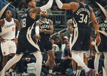 BASKETBALL : Nigerian Born Antetokounmpo Shines as Milwaukee Bucks Edge Clippers 116-110