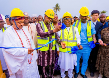 NIGERIA : President Tinubu Flags Off Lagos-Ibadan, Sagamu Expressway Reconstruction