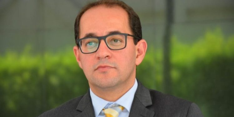 Egypt to Raise Minimum Wage for Public Sector Workers to 7,000 Pounds