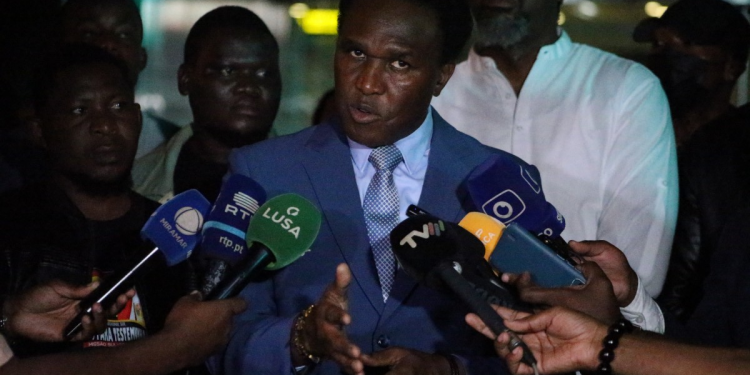 Mozambique Opposition Leader, Mondlane Interrogated For 10 Hours Amid Election Dispute