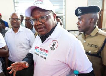 Tanzania Police Detain Opposition Officials En Route to Court Hearing