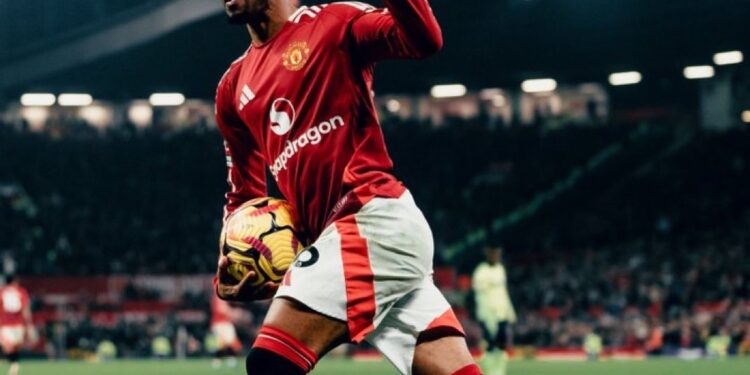 Ivory Coast’s Amad Defends Obscene Gesture, Citing Personal Abuse in Malaysia Tour