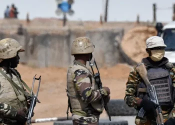 Insurgents on 200 Motorbikes Storm Niger Army Base, Kill 34 Soldiers