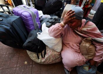 Thousands of Displaced Sudanese Return Home from Egypt as Army Retakes Khartoum