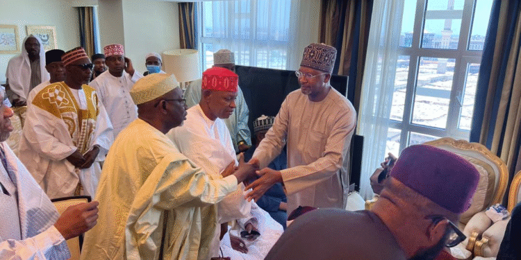 NIGERIA: Dangote, Dantata Receive Delegation in Madina For Alhaji Aminu Funeral