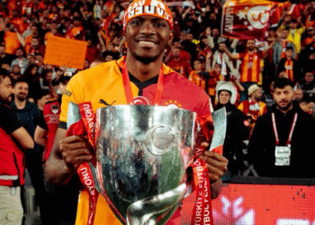 BREAKING : Osimhen Agrees to Join Galatasaray on Permanent Deal