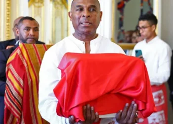 France Returns Slain King Toera’s Skull to Madagascar in Historic Gesture