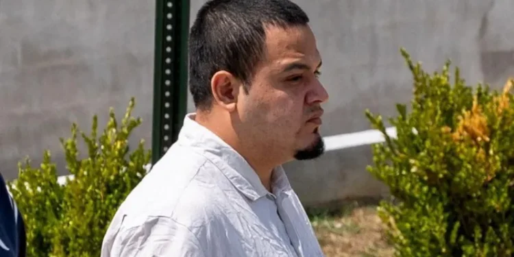 US Government Wants to Deport Salvadoran Man to Uganda, Sparking Controversy