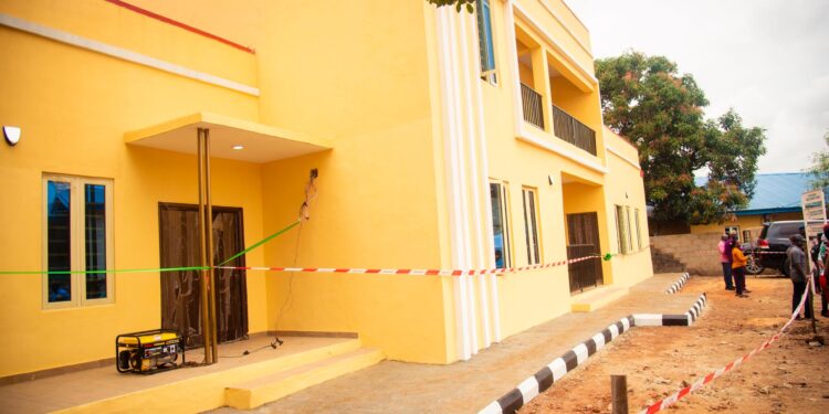 Nigerian Senator Adebule Inaugurates Skill Acquisition Centre in Odi-Olowo to Boost Youth Empowerment