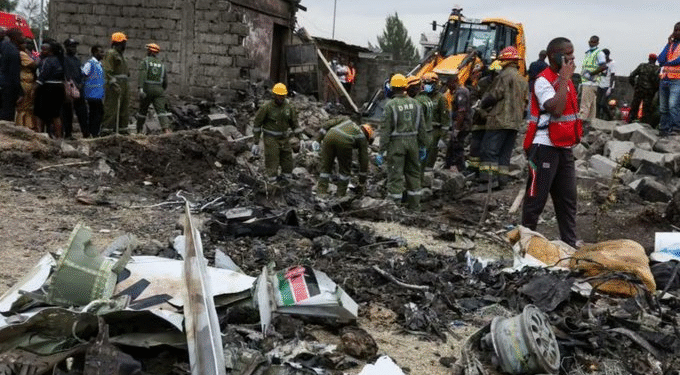 (VIDEO)KENYA: Six Killed as Medical Charity Plane Crashes in Nairobi