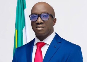 Nigeria: Edo Governor Okpebholo Orders Newly Appointed Commissioners To Wear ‘Asiwaju Cap’, Threatens Sanctions For Defaulters