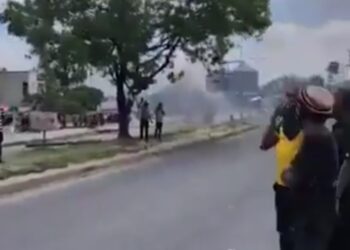 (VIDEO) Protests Erupt Across Tanzania as Voters Clash with Police on Election Day