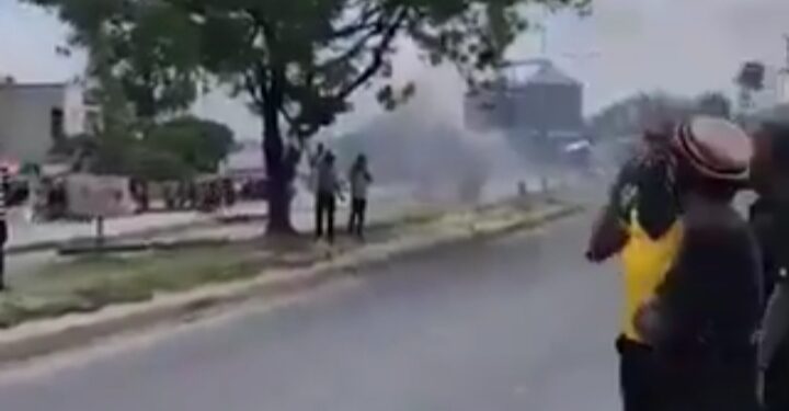(VIDEO) Protests Erupt Across Tanzania as Voters Clash with Police on Election Day