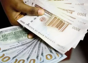 Naira Weakens Slightly to N1,467/$1 Despite Rising Foreign Reserves