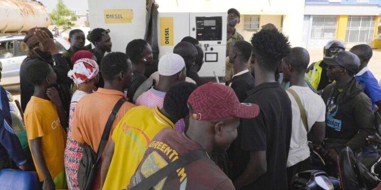 Mali’s Capital Bamako Faces Fuel Shortage Amid Militant Blockade