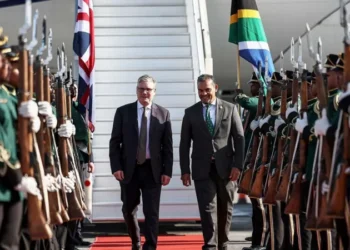 UK Prime Minister Keir Starmer Arrives in South Africa for G20 Summit Amidst US Boycott