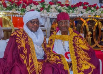 Nigeria: Anwar-ul-Islam Appoints Sheikh Musliudeen Afisi as New Chief Imam, Honours Outgoing President with Merit Award