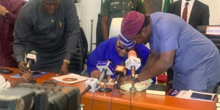 Nigeria: Osun State Governor Signs Technology and Energy Bill into Law