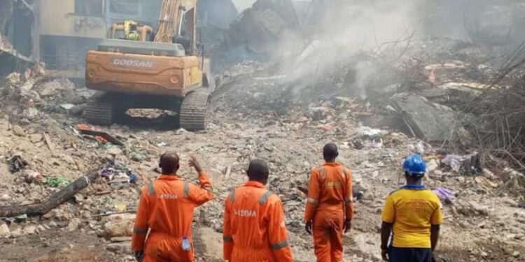 Nigeria: Shitta-Bey Family Mourns Victims of Lagos High-Rise Fire, Pledges Support and Building Restoration