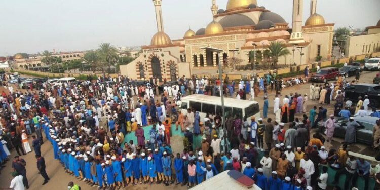 Nigeria: (VIDEO) Ilorin Bids Farewell to Beloved Chief Imam Sheikh Bashir Solihu