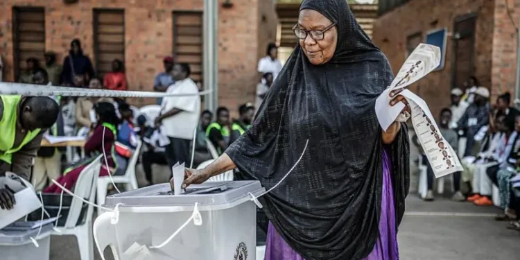 Uganda’s Presidential Election Marred by Delays and Internet Shutdown