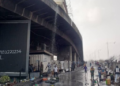 (VIDEO) NIGERIA: Residents Scoop Diesel as Tanker Overturns on Liverpool Bridge in Apapa