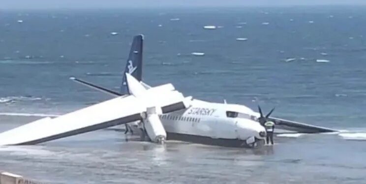 (VIDEO) Pilot’s Quick Thinking Saves 55 Lives in Somalia Plane Crash-Landing