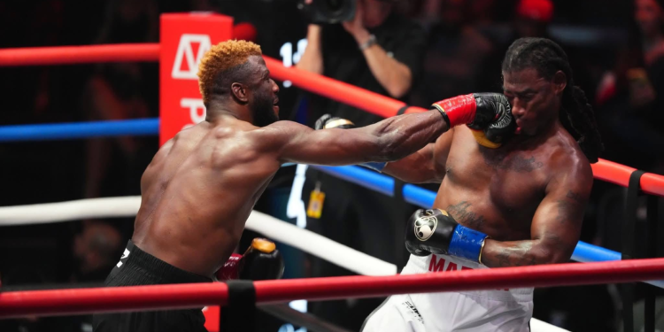 BOXING: Nigeria’s Efe Ajagba Knocks Out Charles Martin With Fourth-Round Stoppage Win