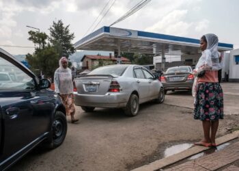 Ethiopia Sends Non-Essential Workers on Leave Amid Fuel Shortage