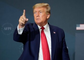 President Trump Suspends Military Strikes on Iranian Power Plants Amid Productive Talks