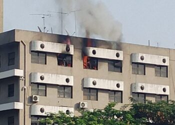 Nigeria: (VIDEO) Fire Breaks Out at Federal Secretariat in Abuja