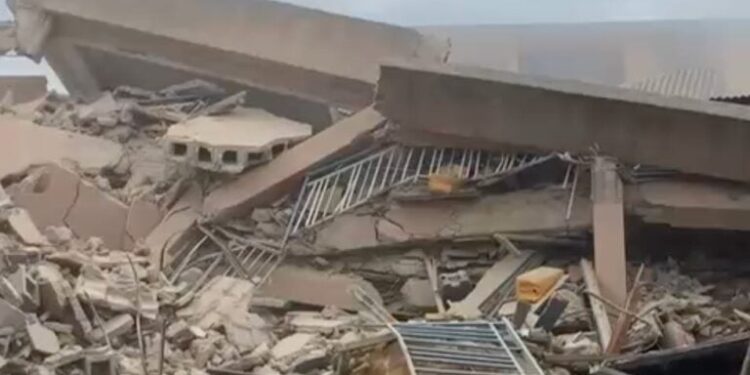 Nigeria: (VIDEO) Lagos School Building Collapses, Students Narrowly Escape Death