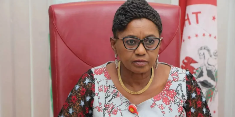 NIGERIA: Rivers State Senator, Ipalibo Banigo Defects From PDP to APC