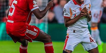 NIGERIA : Victor Osimhen Faces Possible Surgery After Arm Fracture Against Liverpool