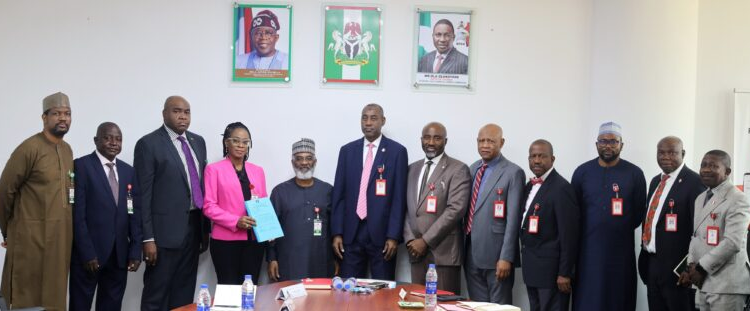 NIGERIA : EFCC Returns ₦3.94bn Recovered Funds to NNPC