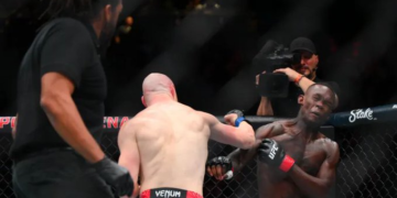 UFC : Israel Adesanya Suffers Fourth Straight Defeat in Loss to Joe Pyfer