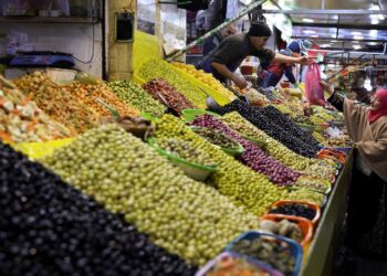 Morocco’s Inflation Climbs to 0.9% in March on Food, Fuel Pressure