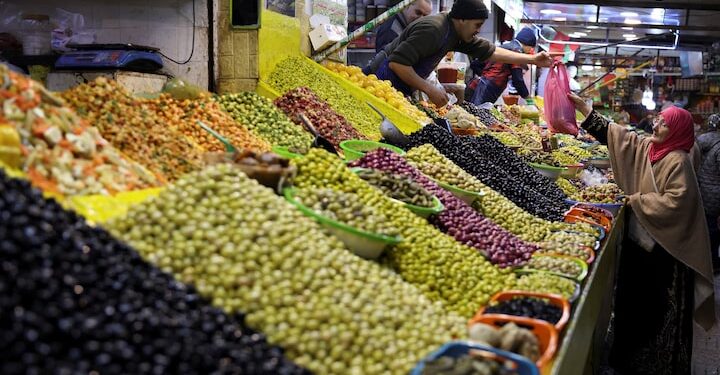 Morocco’s Inflation Climbs to 0.9% in March on Food, Fuel Pressure