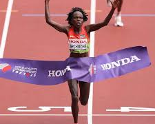 Kenya’s Jepchirchir Withdraws From London Marathon Over Injury Concerns