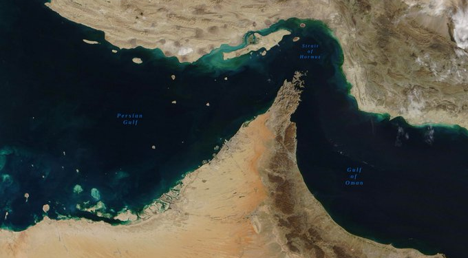 Strait of Hormuz Fully Reopened to Commercial Shipping Amid Ceasefire