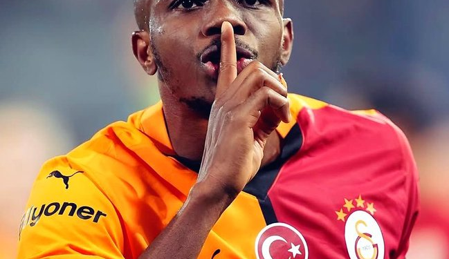 NIGERIA: Osimhen Wins 2026 Milliyet Footballer of the Year Award