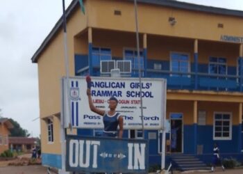 Many Students Hospitalised After Suspected Gas Leak at Ogun School